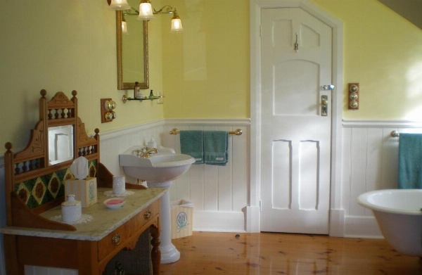 Water Bay Villa Bed & Breakfast image 25